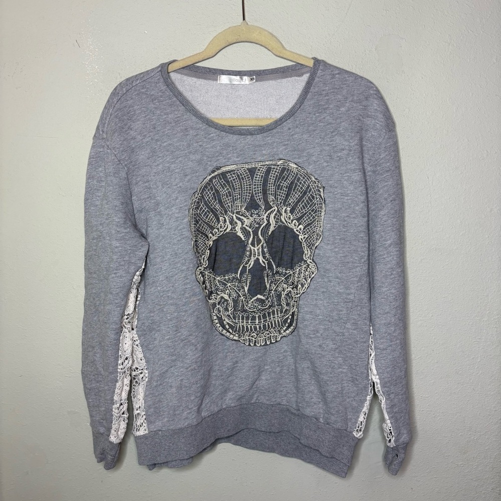 Millau Gray Skull Embroidered knit Women's Sweater Size XS